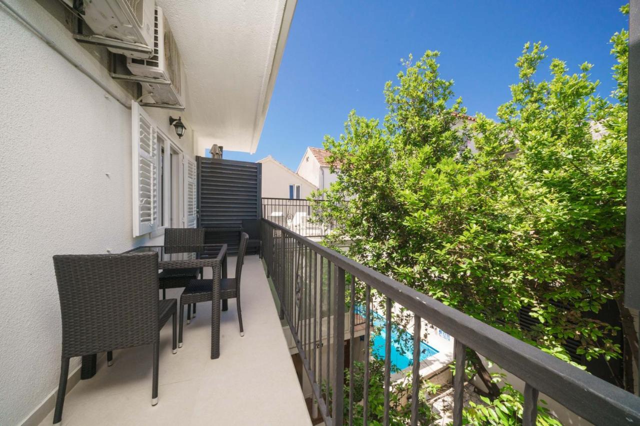 Heritage Residence In Center With Pool- Apartments Vodice Exteriör bild